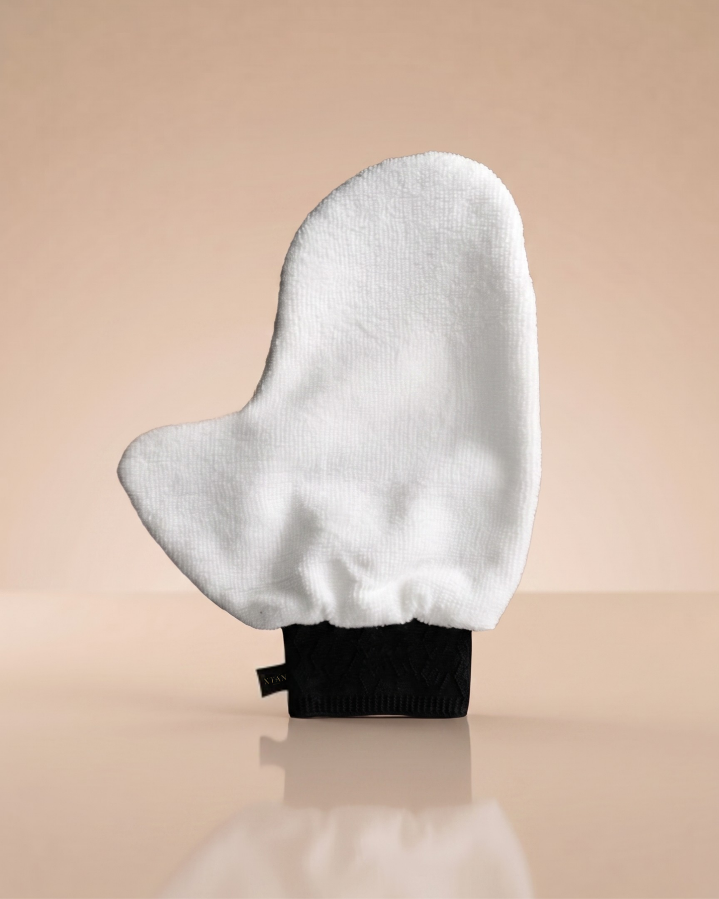 X-Tan Remover Glove – Use with X-Tan Spray Tan Remover